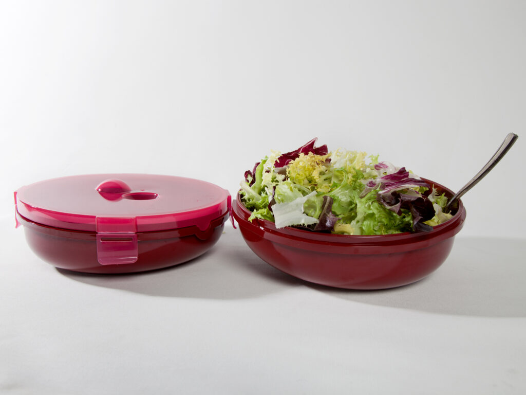 Ensalada de lechuga con fresas y habichuelas encurtidas 3 Fiambrera conserva comida